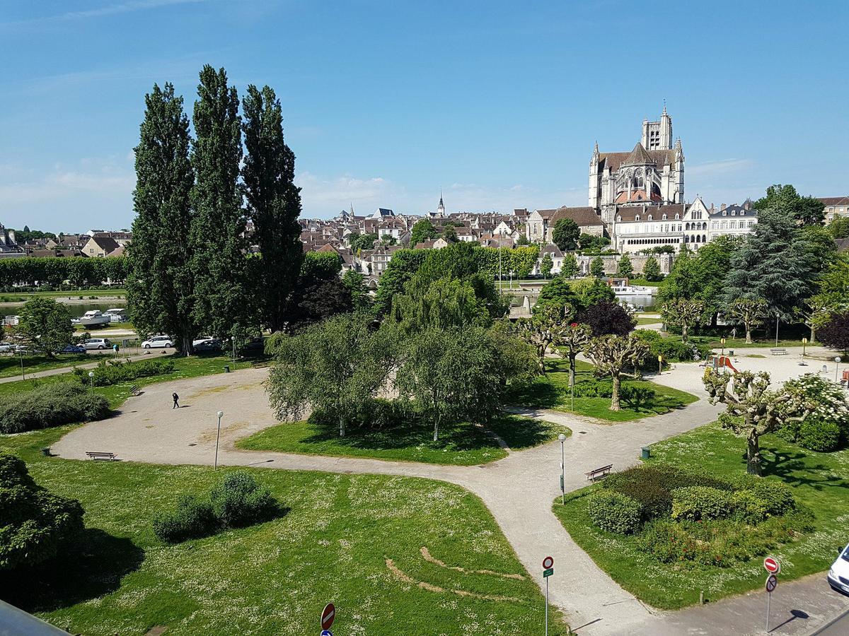 Ibis Budget Auxerre Centre Экстерьер фото