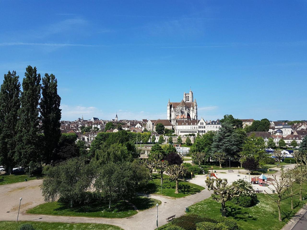 Ibis Budget Auxerre Centre Экстерьер фото